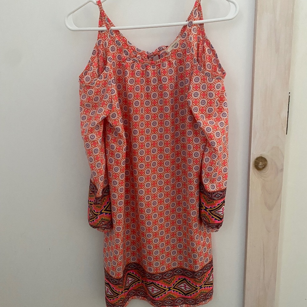Soprano Cold Shoulder Blouse Sz. L Floral Top